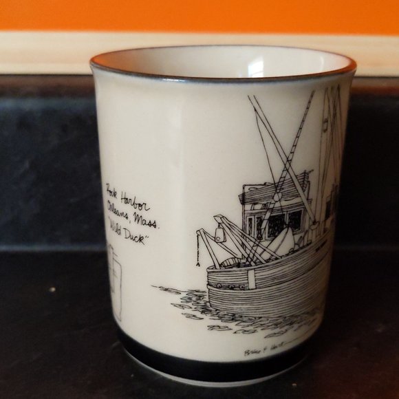 Vintage Bruce E Hart Mug - Picture 2 of 3